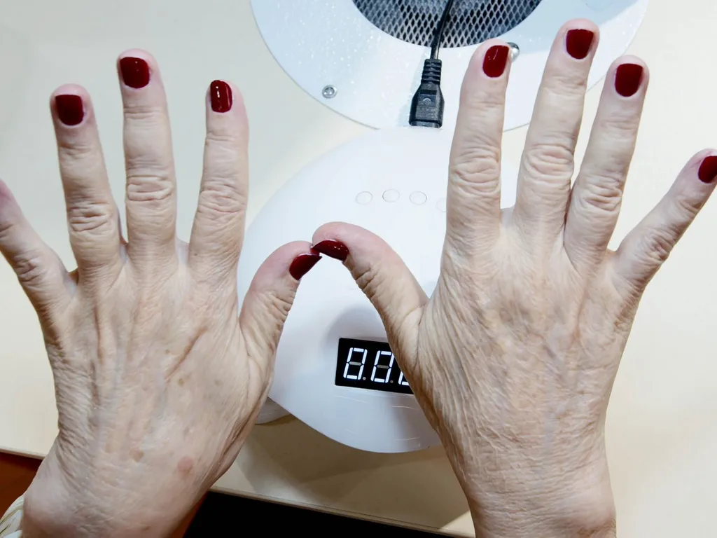 minuteur-de-lampe-a-ongles